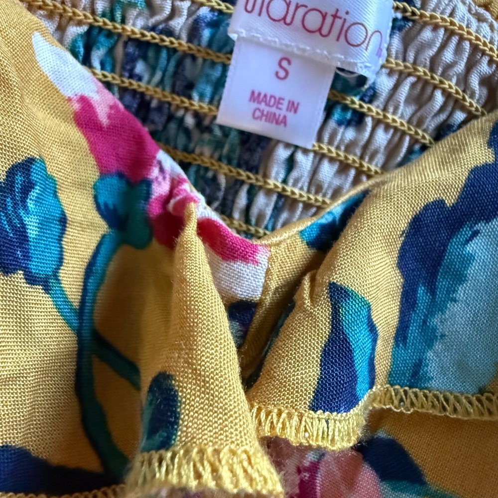 Floral Ruffle Yellow Crop Top - Picture 5 of 5